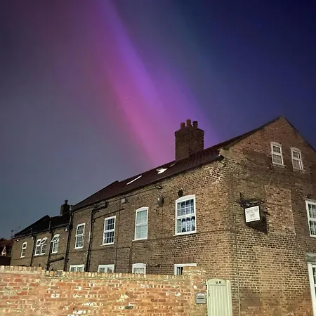 Maypole Farm, Cawood בית הארחה