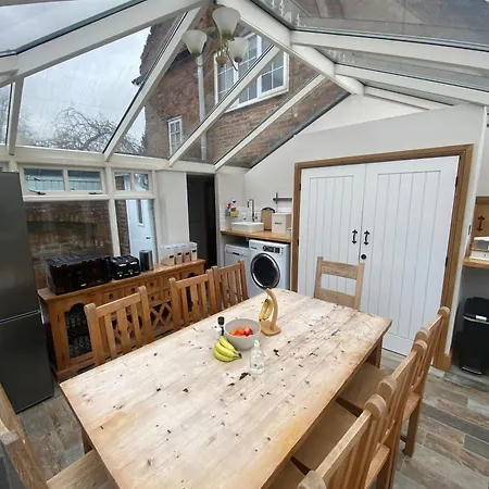 Maypole Farm, Cawood Pensionat